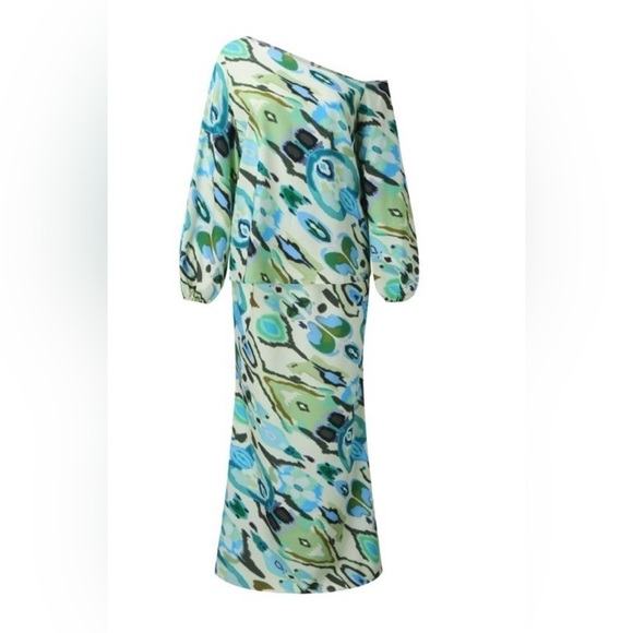 Two Piece Set Green Hydrangea Elegant Bohemian Off Shoulder Skirt & Top. - Picture 2 of 8